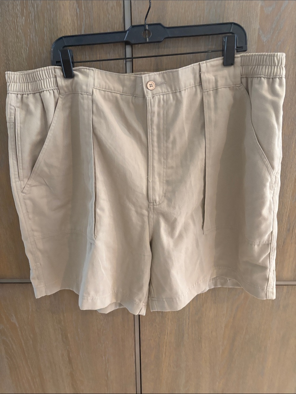 Men's Flat Front Khaki Beige Casual Shorts with Elastic Waist